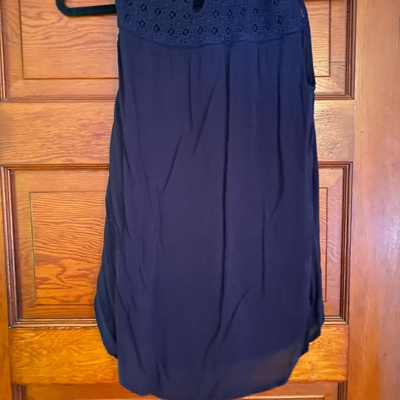 Gap women’s tank top size medium - Picture 2 of 3